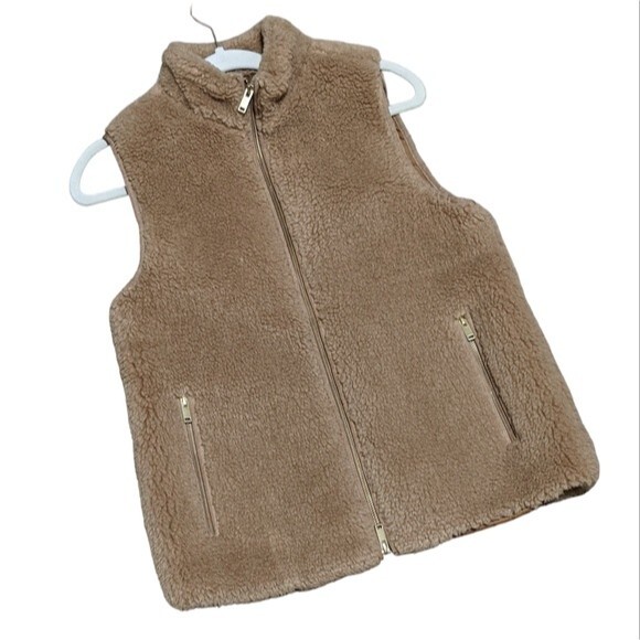 J. Crew plush faux fur excursion vest item E1535 camel size XS - Picture 12 of 12